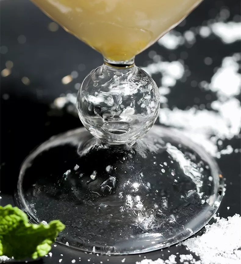 Cocktail glas in hartvorm onderkant | Cadeauplek